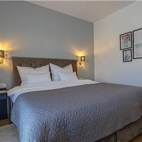 5 bedroom villa with pool near Crikvenica, sleeps 10